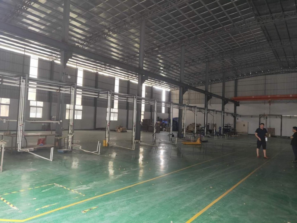 虎門鎮(zhèn)單一層廠房出租，滴水十米，有行車