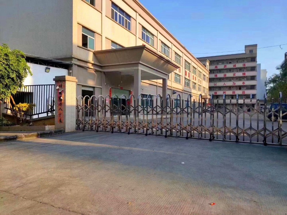 石碣村委廠房二樓2500㎡，現(xiàn)成裝修，不用上交易平臺(tái)