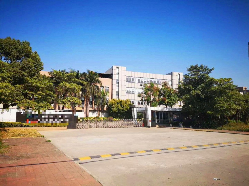 洪梅新出園區(qū)標(biāo)準(zhǔn)廠房一樓1600方出租，可分租