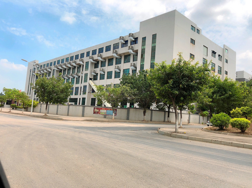 東坑新出廠房生態(tài)園邊上